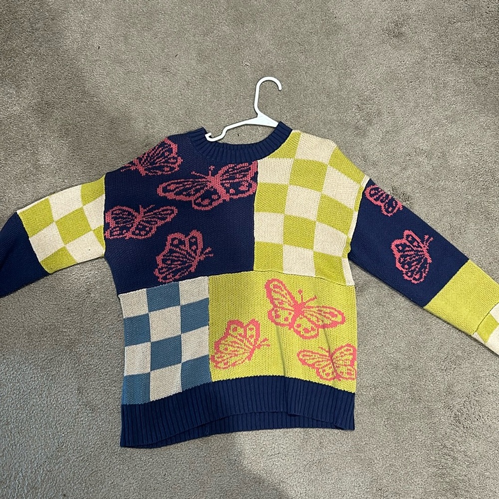 Medium sweater